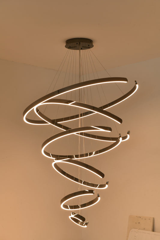 LAMPARA COLGANTE NEGRA DE 6 AROS VOLTA